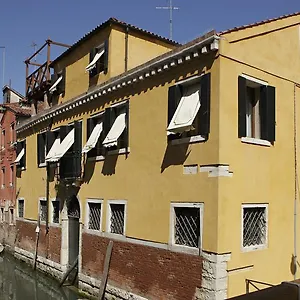 Al Palazzetto 2* Venice